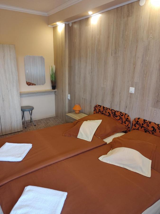 Fiesta Apartman Miskolc Luaran gambar