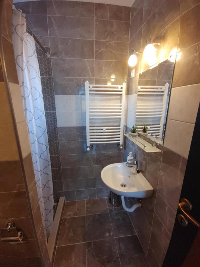 Fiesta Apartman Miskolc Luaran gambar