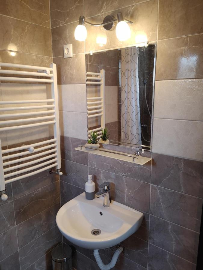 Fiesta Apartman Miskolc Luaran gambar