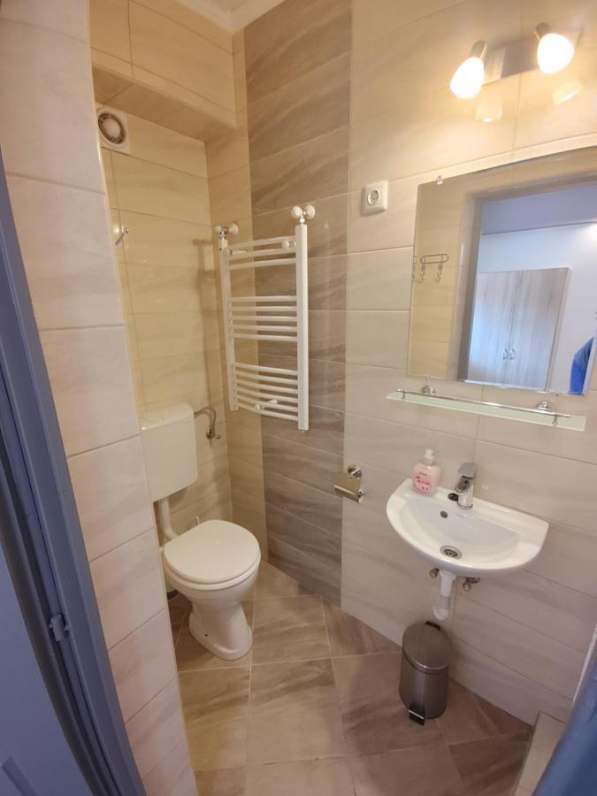 Fiesta Apartman Miskolc Luaran gambar