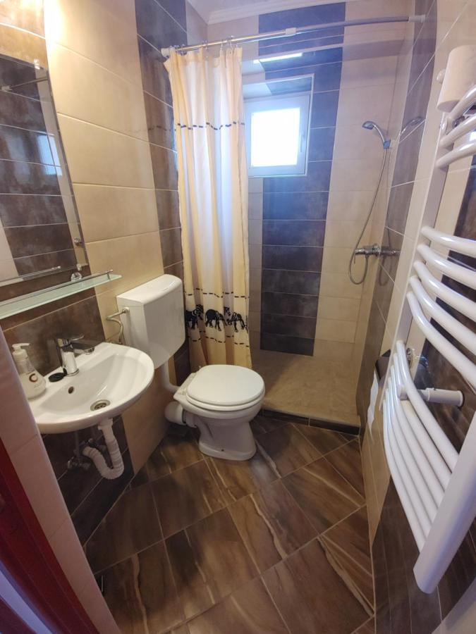Fiesta Apartman Miskolc Luaran gambar