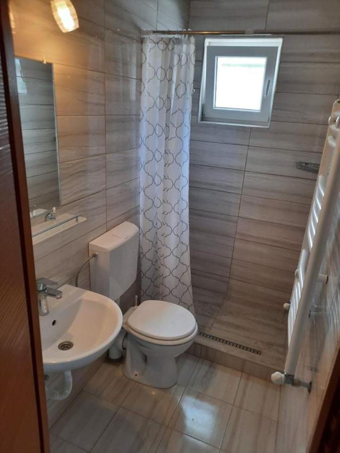 Fiesta Apartman Miskolc Luaran gambar
