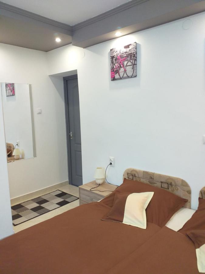 Fiesta Apartman Miskolc Luaran gambar